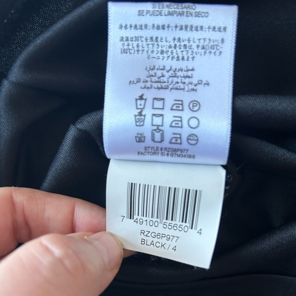 Bcbgeneration v-neck black pocket dress size 4 - Picture 5 of 11